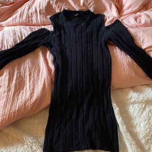 Guess off the shoulder shirt